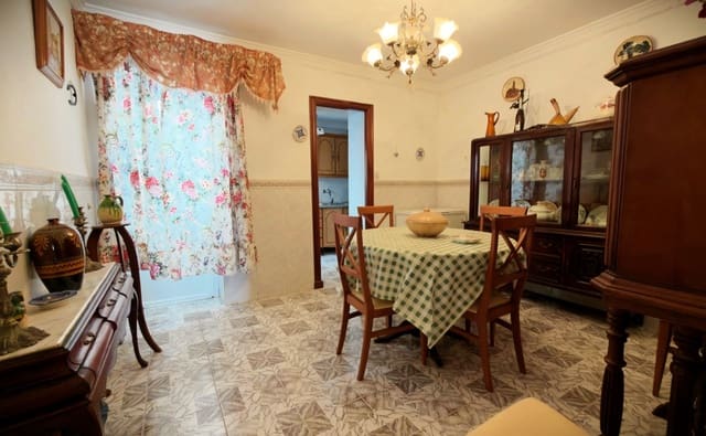 3 bedroom Townhouse for sale in La Roda de Andalucía - € 100,000 (Ref: 10183693)