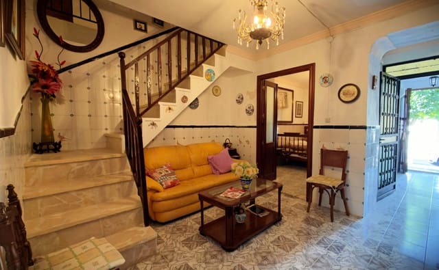 3 bedroom Townhouse for sale in La Roda de Andalucía - € 100,000 (Ref: 10183693)