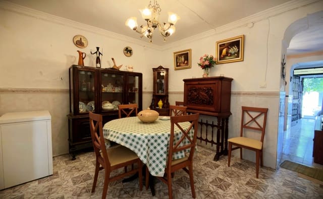 3 bedroom Townhouse for sale in La Roda de Andalucía - € 100,000 (Ref: 10183693)