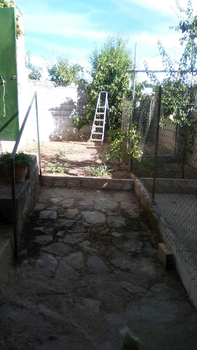 3 sypialnia Dom na sprzedaż w Villanueva de Tapia - 49 000 € (Ref: 2760491)