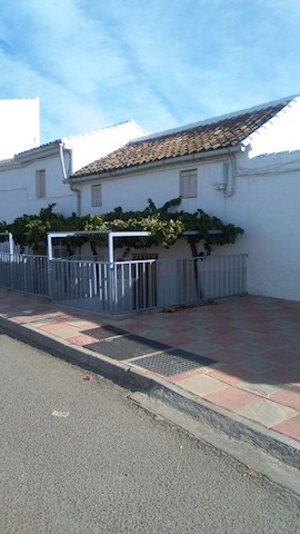 3 soverom Hus til salgs i Villanueva de Tapia - € 49 000 (Ref: 2760491)