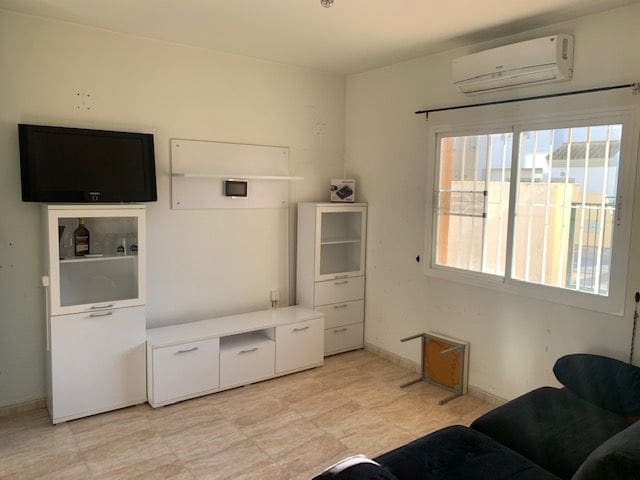 4 soveværelse Byhus til salg i Fuente de Piedra med swimmingpool - € 140.000 (Ref: 5751102)