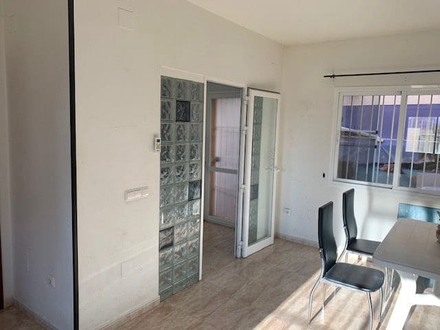 4 soveværelse Byhus til salg i Fuente de Piedra med swimmingpool - € 140.000 (Ref: 5751102)