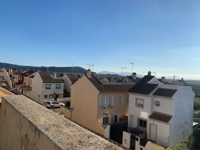 4 soveværelse Byhus til salg i Fuente de Piedra med swimmingpool - € 140.000 (Ref: 5751102)