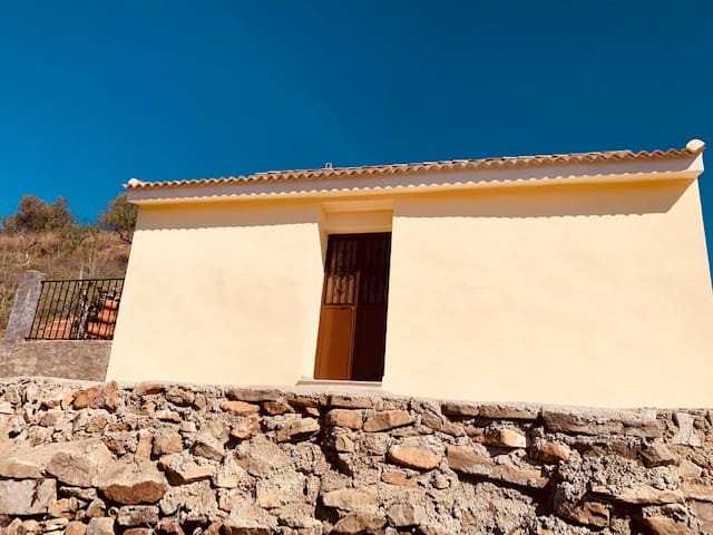 Finka/Dom wiejski na sprzedaż w Colmenar - 79 950 € (Ref: 5954756)