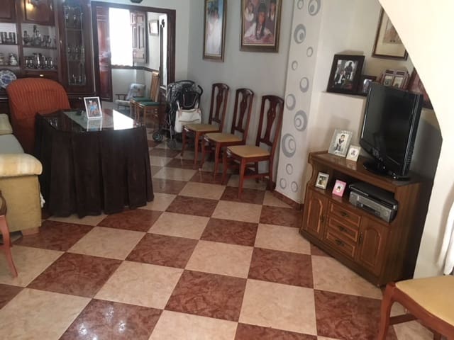 3 soveværelse Byhus til salg i Villanueva del Trabuco - € 83.900 (Ref: 6724762)