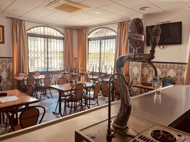 3 soveværelse Erhverv til salg i Fuente de Piedra - € 210.000 (Ref: 6821850)