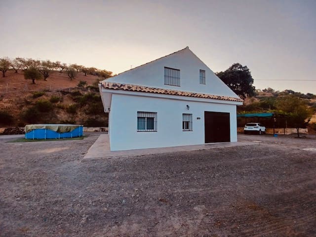 4 soveværelse Finca/Landehus til salg i Colmenar - € 250.000 (Ref: 7035461)