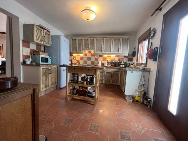 6 quarto Quinta/Casa Rural para venda em Iznajar com piscina - 385 000 € (Ref: 7060172)