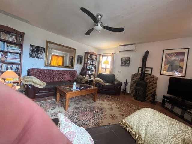 6 quarto Quinta/Casa Rural para venda em Iznajar com piscina - 385 000 € (Ref: 7060172)