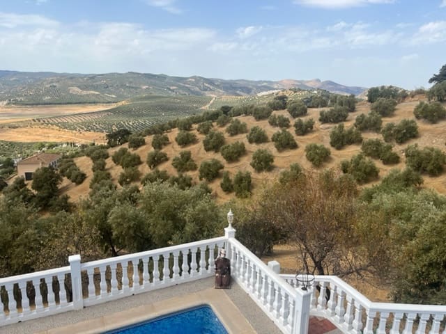 6 quarto Quinta/Casa Rural para venda em Iznajar com piscina - 385 000 € (Ref: 7060172)