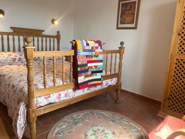 6 quarto Quinta/Casa Rural para venda em Iznajar com piscina - 385 000 € (Ref: 7060172)