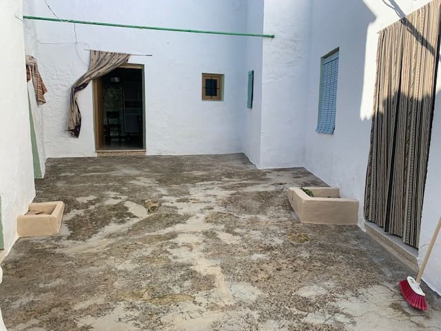 4 soveværelse Finca/Landehus til salg i Iznájar - € 85.000 (Ref: 7471901)