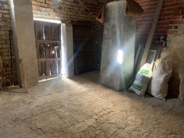 4 soveværelse Finca/Landehus til salg i Iznajar - € 85.000 (Ref: 7471901)