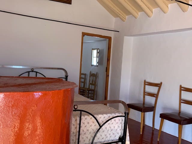 4 soveværelse Finca/Landehus til salg i Iznajar - € 85.000 (Ref: 7471901)