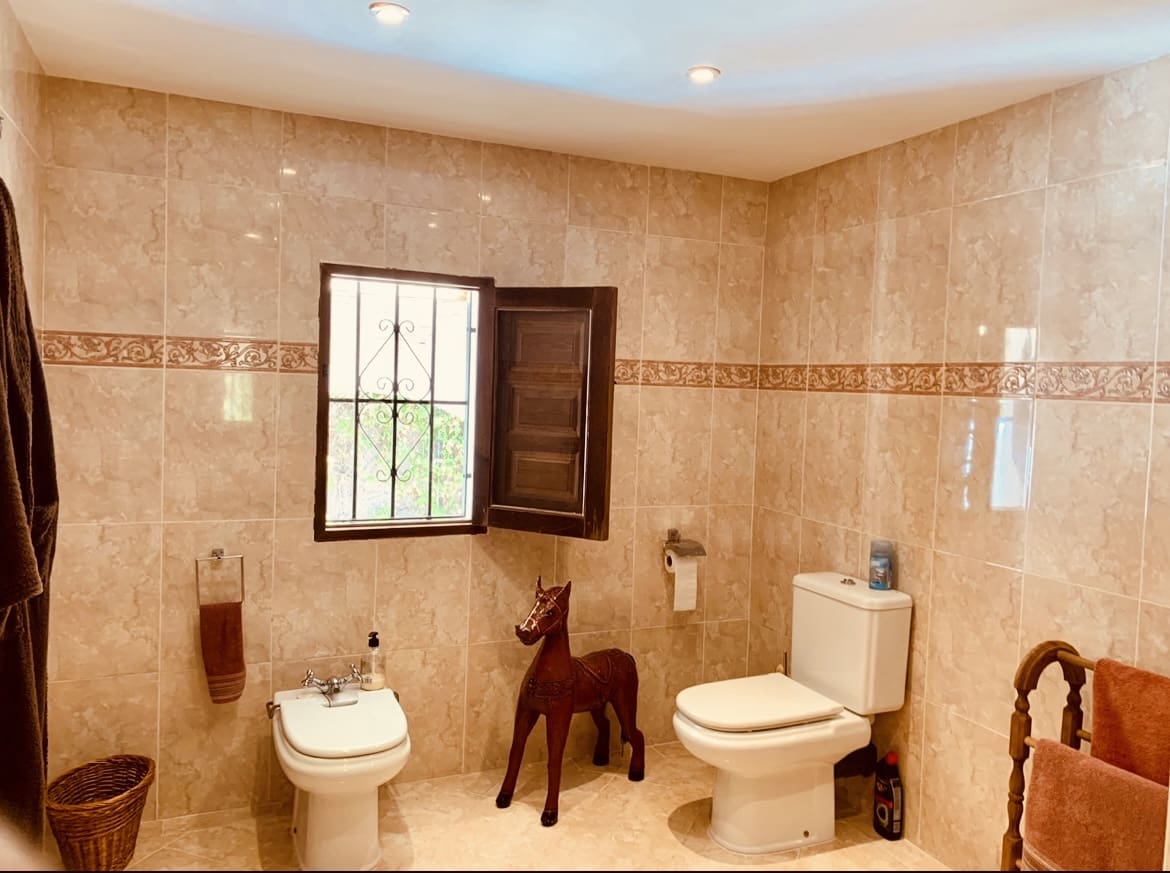 4 sovrum Finca/Hus på landet till salu i Iznajar med pool garage - 299 900 € (Ref: 7528729)