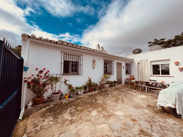 4 soveværelse Finca/Landehus til salg i Antequera - € 138.000 (Ref: 7622971)