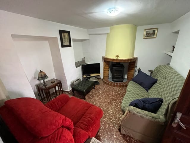 4 soveværelse Finca/Landehus til salg i Antequera - € 138.000 (Ref: 7622971)