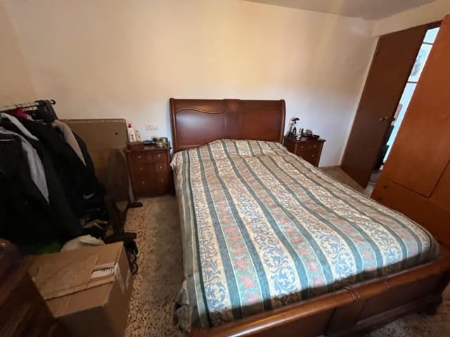 4 soveværelse Finca/Landehus til salg i Antequera - € 138.000 (Ref: 7622971)