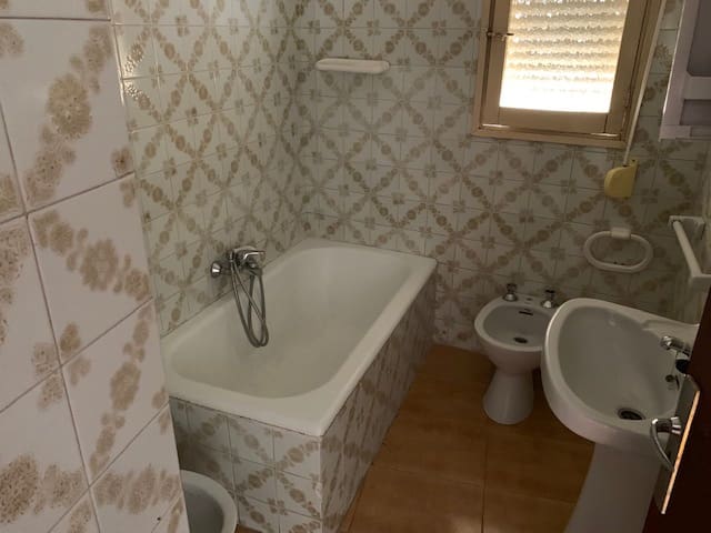 4 soveværelse Byhus til salg i Iznajar - € 75.000 (Ref: 7881596)