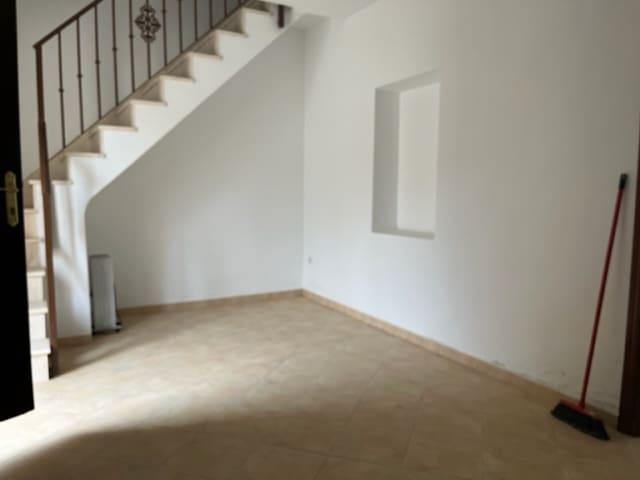 2 soveværelse Byhus til salg i Antequera - € 49.950 (Ref: 7962993)