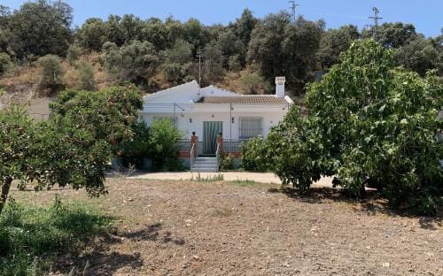 2 sovrum Finca/Hus på landet till salu i Iznájar med garage - 149 000 € (Ref: 8092600)