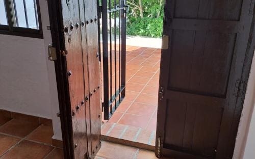 4 soveværelse Finca/Landehus til salg i Villanueva del Trabuco med garage - € 128.000 (Ref: 8107127)