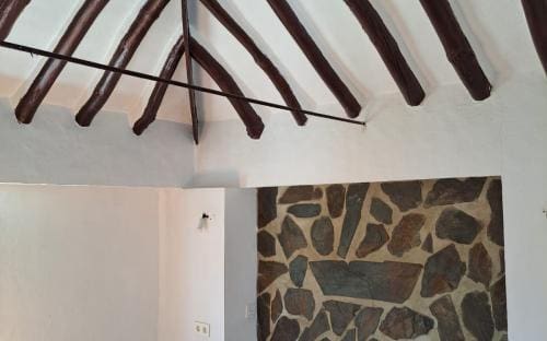 4 soveværelse Finca/Landehus til salg i Villanueva del Trabuco med garage - € 128.000 (Ref: 8107127)