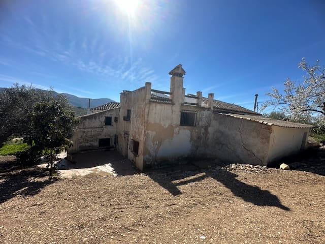 4 soveværelse Finca/Landehus til salg i Villanueva del Trabuco med garage - € 128.000 (Ref: 8107127)