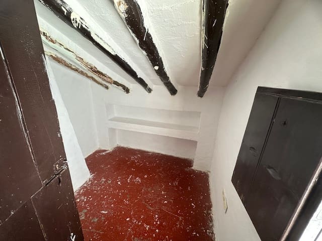 4 soveværelse Finca/Landehus til salg i Villanueva del Trabuco med garage - € 128.000 (Ref: 8107127)