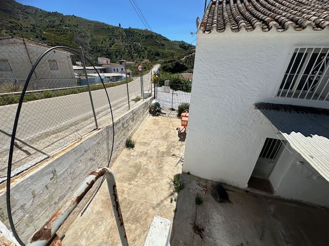 4 chambre Finca/Maison de Campagne à vendre à Benamargosa avec garage - 185 000 € (Ref: 8212349)