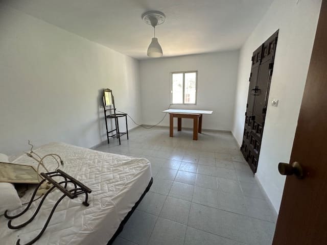 4 soveværelse Finca/Landehus til salg i Benamargosa med garage - € 185.000 (Ref: 8212349)