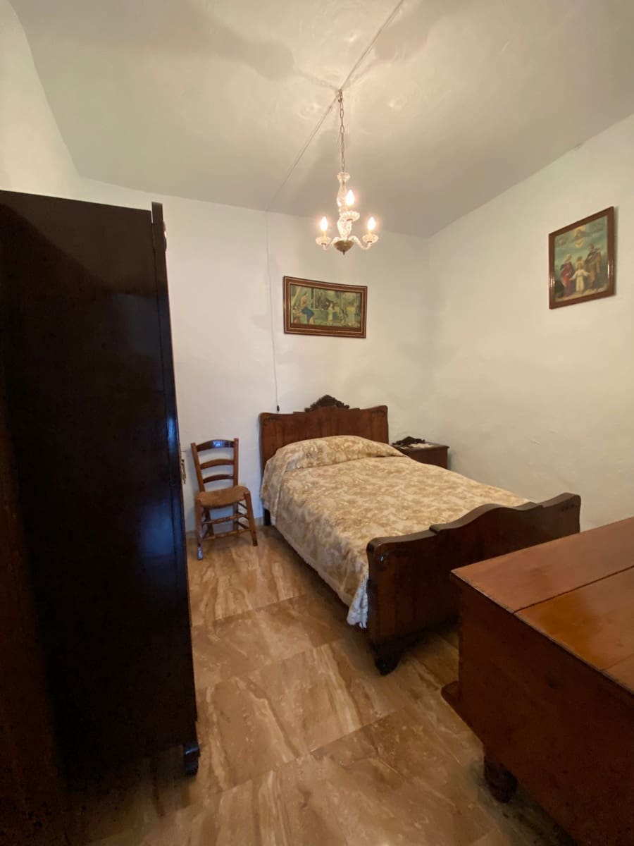 4 soverom Hus til salgs i Villanueva de Tapia - € 66 000 (Ref: 8238026)