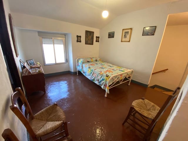 4 bedroom Townhouse for sale in Villanueva de Tapia - € 66,000 (Ref: 8238026)