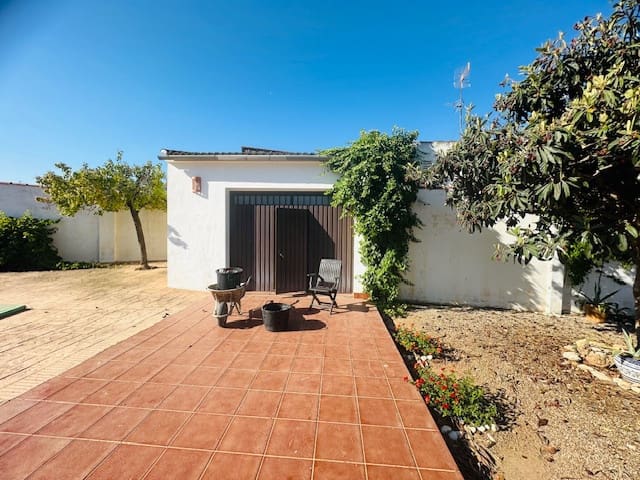 3 Zimmer Villa zu verkaufen in Fuente de Piedra mit Pool - 250.000 € (Ref: 8387709)