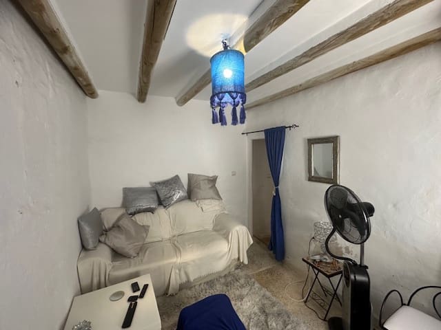 2 soveværelse Byhus til salg i Cuevas de San Marcos - € 68.500 (Ref: 8387761)