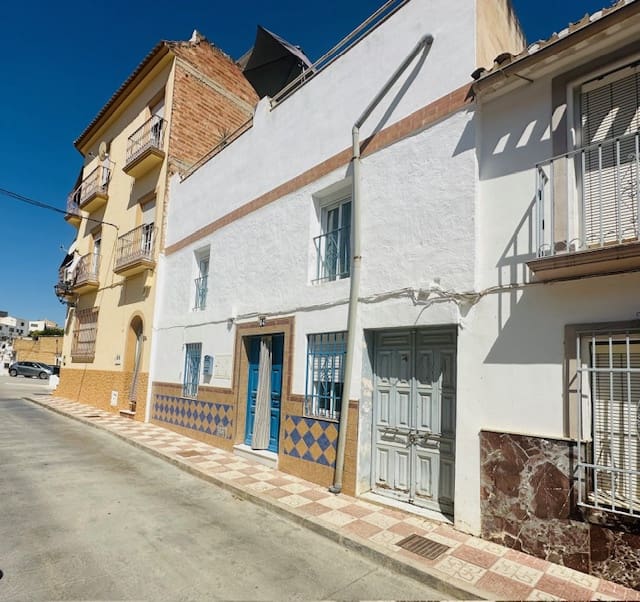 2 soveværelse Byhus til salg i Cuevas de San Marcos - € 68.500 (Ref: 8387761)