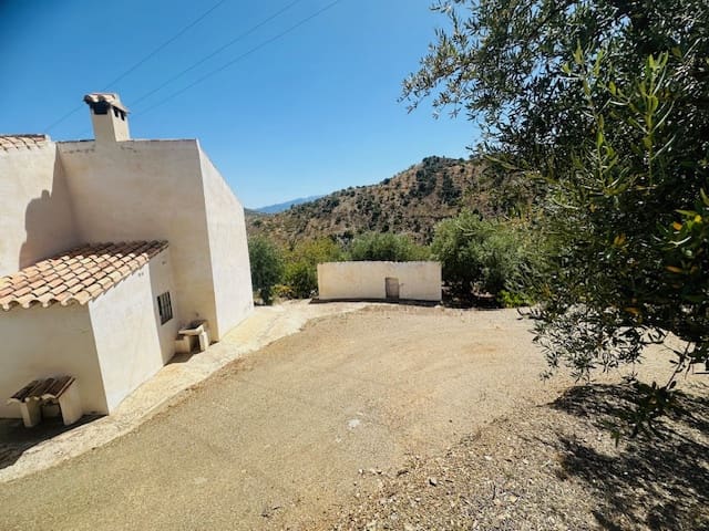 3 soveværelse Finca/Landehus til salg i Comares med garage - € 170.000 (Ref: 8428167)