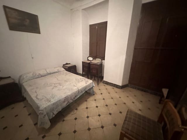 9 soveværelse Byhus til salg i Fuente de Piedra - € 269.000 (Ref: 8451534)