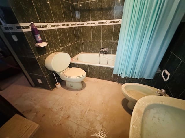 9 soveværelse Byhus til salg i Fuente de Piedra - € 269.000 (Ref: 8451534)