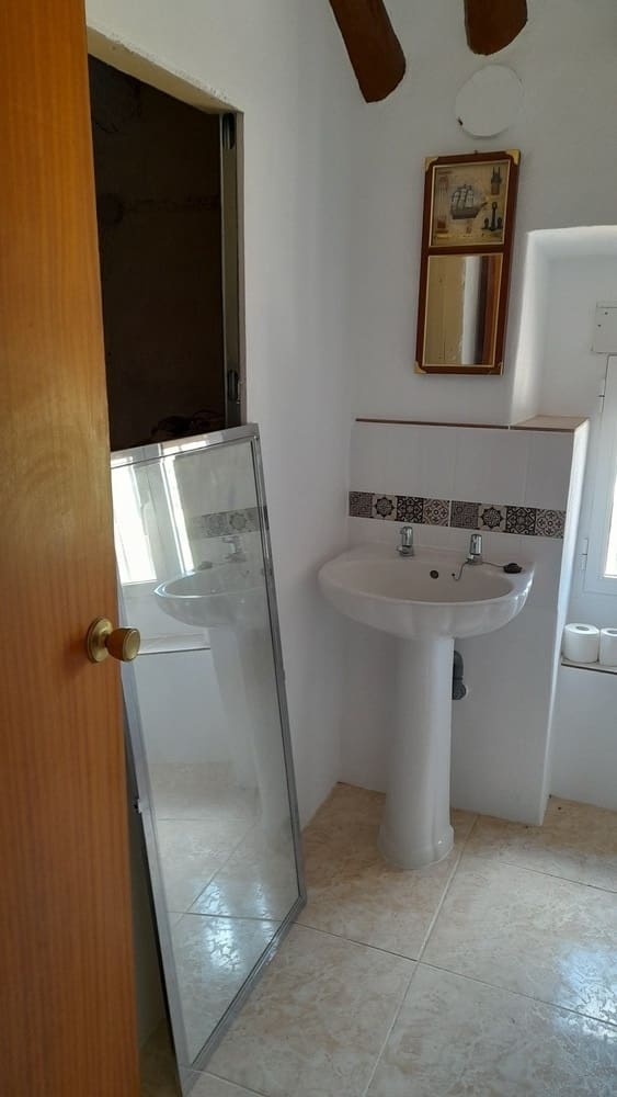 3 soveværelse Finca/Landehus til salg i Villanueva del Trabuco med garage - € 85.000 (Ref: 8513773)