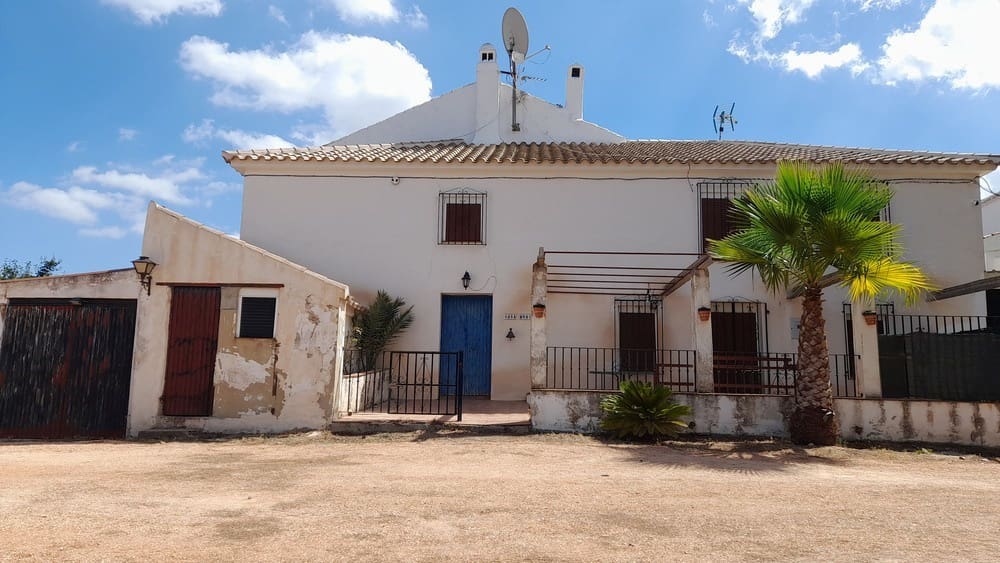 3 soveværelse Finca/Landehus til salg i Villanueva del Trabuco med garage - € 85.000 (Ref: 8513773)