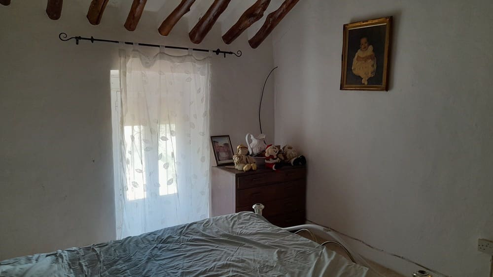 3 soveværelse Finca/Landehus til salg i Villanueva del Trabuco med garage - € 85.000 (Ref: 8513773)