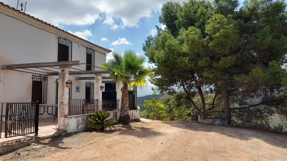 3 soveværelse Finca/Landehus til salg i Villanueva del Trabuco med garage - € 85.000 (Ref: 8513773)