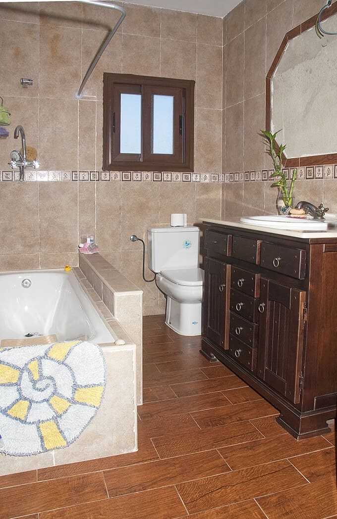 4 bedroom Finca/Country House for sale in Monturque with pool - € 250,000 (Ref: 8558136)