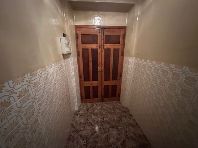 5 bedroom Townhouse for sale in Cuevas Bajas with garage - € 79,000 (Ref: 8571302)