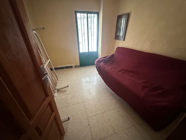 5 bedroom Townhouse for sale in Cuevas Bajas with garage - € 79,000 (Ref: 8571302)