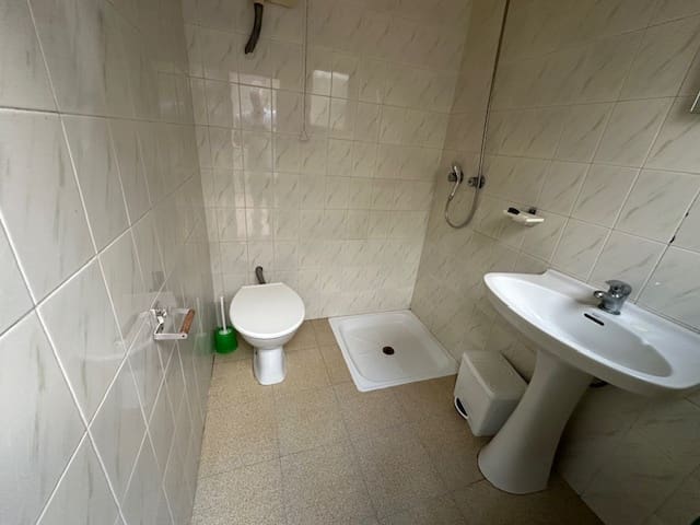 5 bedroom Townhouse for sale in Cuevas Bajas with garage - € 79,000 (Ref: 8571302)