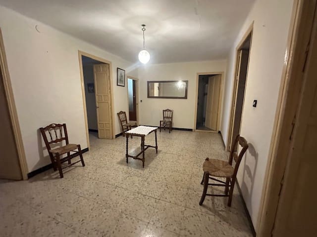 5 bedroom Townhouse for sale in Cuevas Bajas with garage - € 79,000 (Ref: 8571302)