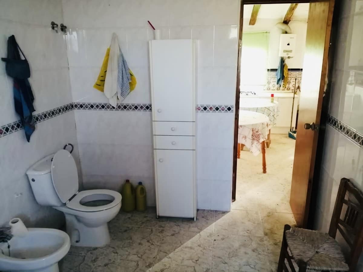 3 bedroom Finca/Country House for sale in Colmenar - € 110,000 (Ref: 8640349)